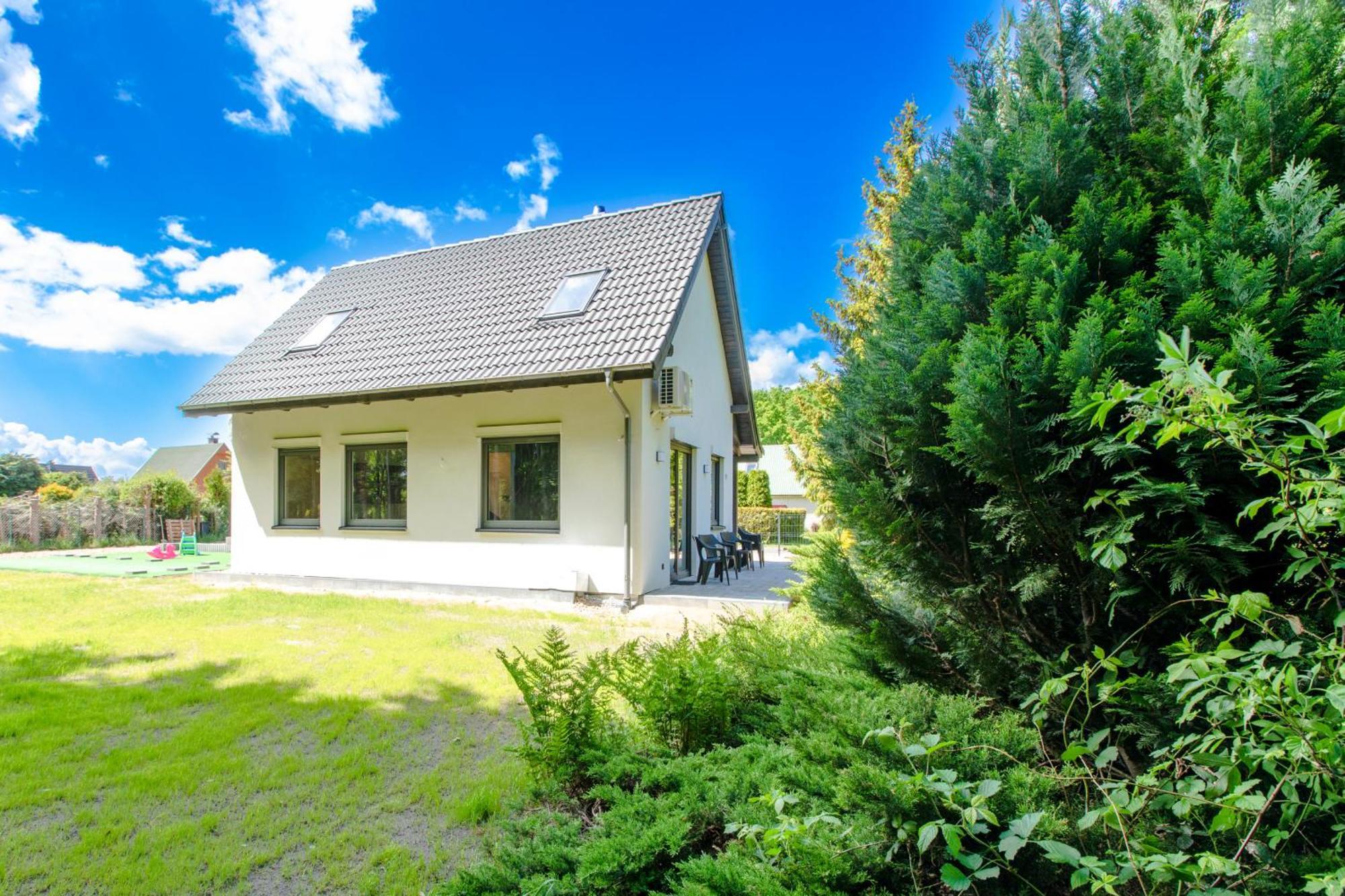 Dom Ostoya Wrzosowo - Ogrod, Plac Zabaw & Klimatyzacja By Noclegi Renters Radawka Buitenkant foto